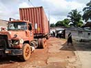 13 novembre 2014 - Container carico dei prodotti donati da Stop Hunger Now in collaborazione con la Procura Missionaria di New Rochelle ha raggiunto l’opera salesiana a Matadi, quartiere di Monrovia.