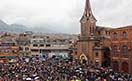 29 marzo 2015 – Nella parrocchia del Bambino Gesù di Bogotà, oltre 10.000 persone hanno partecipato alla Domenica delle Palme, con la processione e la benedizione dei rami di ulivo.