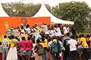 18 aprile 2015 – Oltre 600 giovani si sono riuniti presso il campo di calcio del Don Bosco Utume per celebrare il Forum Giovanile del Bicentenario della nascita di Don Bosco, sul tema “Giovani trasformando il mondo”.