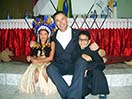 14 settembre 2015 - Don Ángel Fernández Artime, Rettor Maggiore, insieme a due bambini rappresentanti un’indigena e Don Bosco.