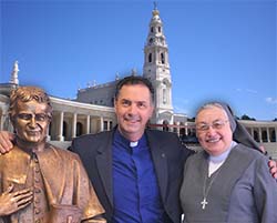 Photo for the article -RMG  THE RECTOR MAJOR IN PORTUGAL, WITH MOTHER REUNGOAT