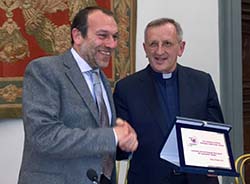 Photo for the article -ITALY  THE "MACCHI PRIZE" FOR 2015 AWARDED TO FR .F. ARTIME AND ALL THE SALESIANS