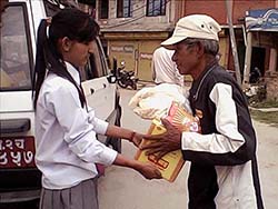 Photo for the article -SPAIN  THE DON BOSCO RELIEF TEAM DELIVERS MORE THAN 60 TONS OF FOOD IN NEPAL