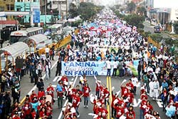 Fotos do artigo -PERU - MAIS DE QUINZE MIL PESSOAS NA CAMINHADA COM DOM BOSCO EM FAMIA