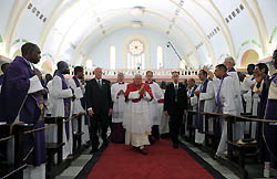 Photo de l'article -ANGOLA - LE PAPE DANS LA MAISON DE DON BOSCO