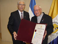 Photo for the article -EL SALVADOR  HONORARY DOCTORATE FOR DON FERNANDO PERAZA
