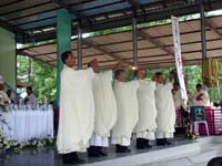 Foto del artculo -MYANMAR  UN MES DE BENDICIONES 