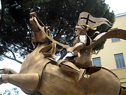 Foto del artculo -ITALIA  EL CARDENAL BERTONE INAUGUR MONUMENTO DEL BEATO CEFERINO NAMUNCUR