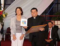 Photo for the article -CHILE  THE ALAMEDA SALESIAN CENTRE RECEIVES A NEW  CERTIFICATE OF QUALITY