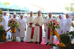 Foto dell'articolo -THAILANDIA  LE SUORE ANCELLE DEL CUORE IMMACOLATO DI MARIA FESTEGGIANO 75 ANNI
